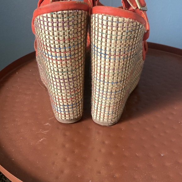 Deb Platform Heel Size 9 Used - Picture 5 of 6